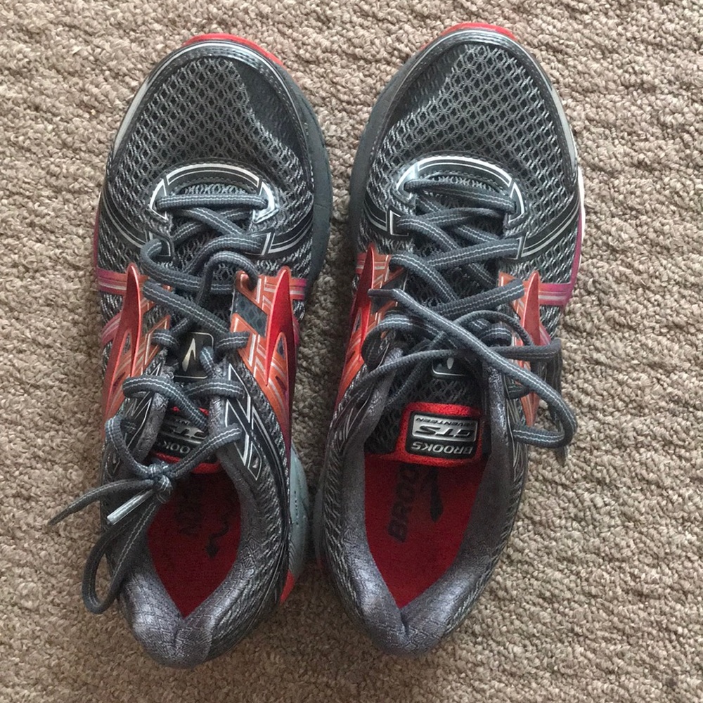 Brook’s adrenaline running shoe